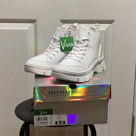 Sketchers Street Roadies Romper High Top Sneakers - Size 9.5 - Picture 1 of 8